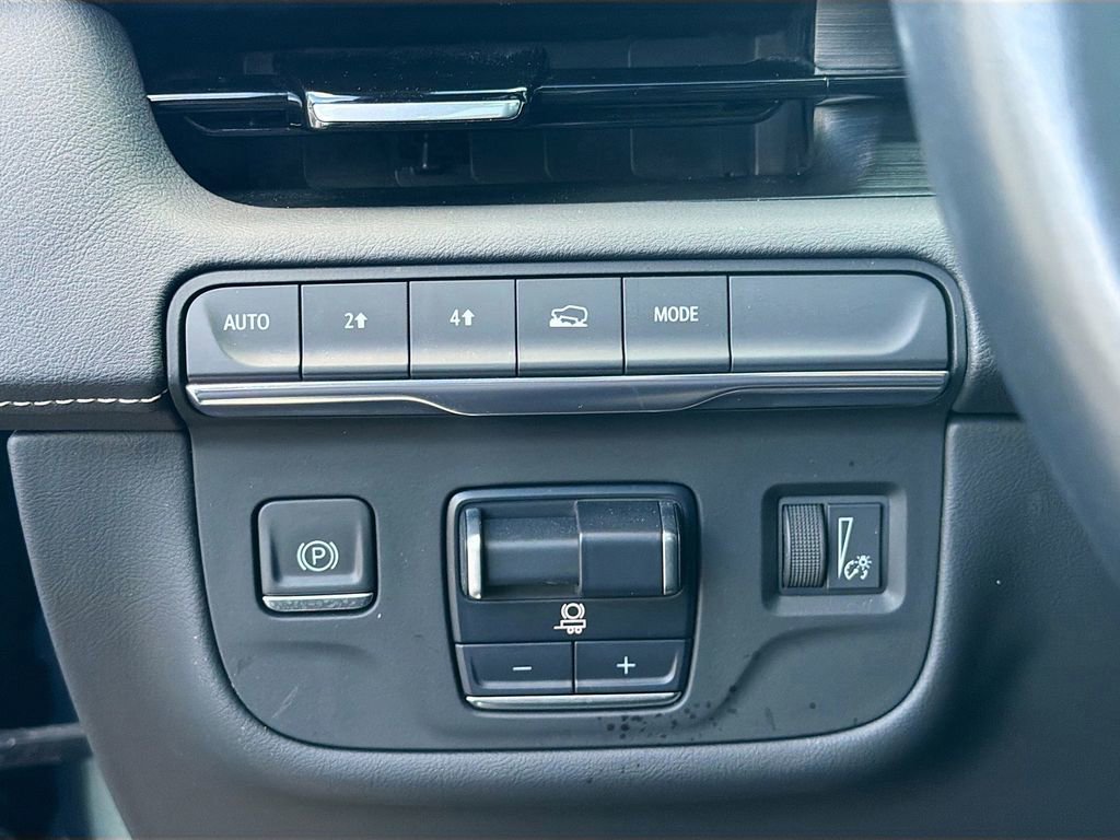 Certified 2023 Cadillac Escalade Sport w/ LPO, ONYX Package AWD/4WD image 37