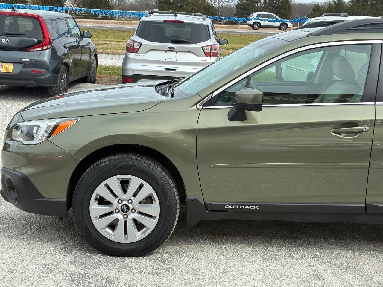 Used 2016 Subaru Outback 2.5i Premium image 8