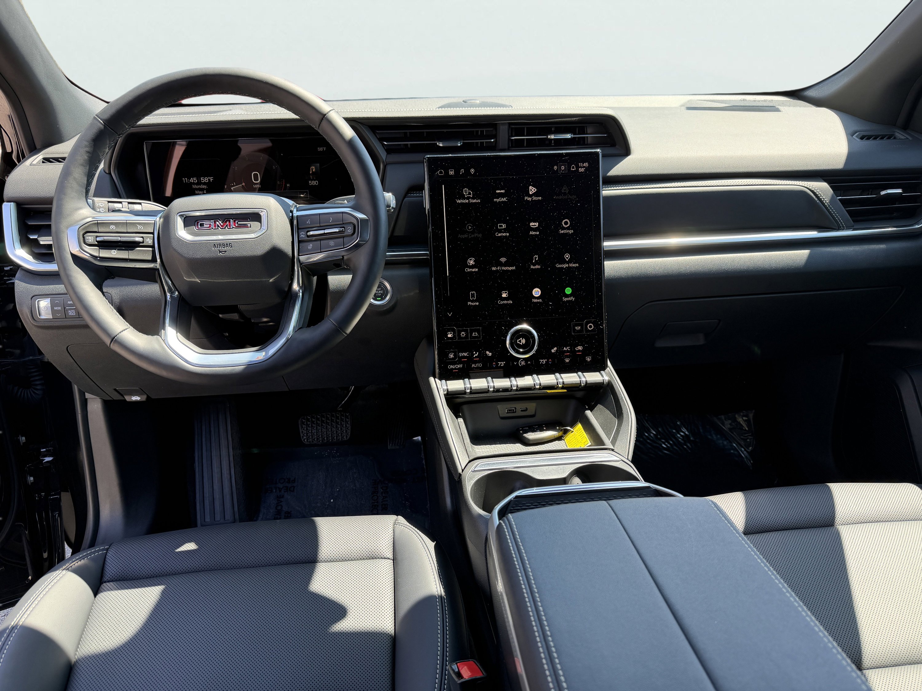 Used 2025 GMC Terrain Elevation w/ Elevation Premium Package AWD/4WD image 2