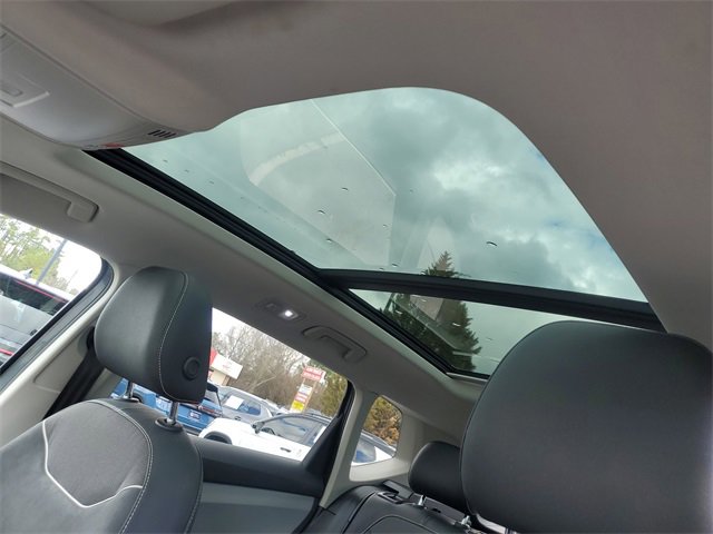 Certified 2023 Volkswagen Taos SE image 19