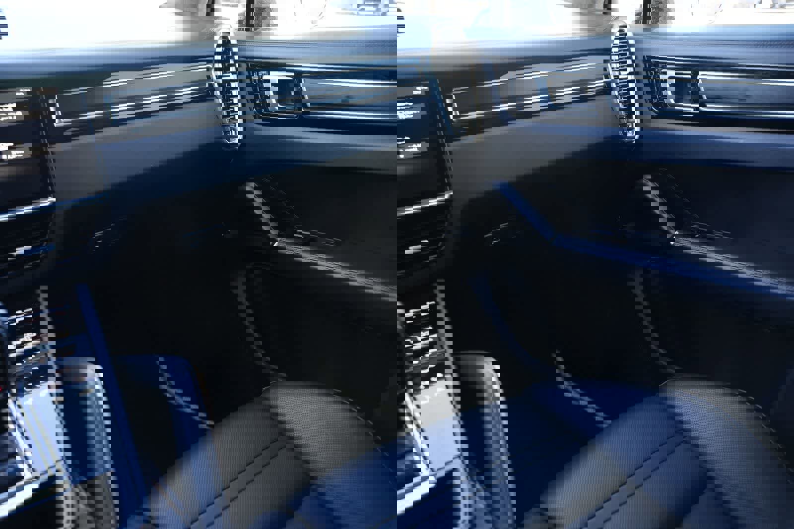 Used 2021 Porsche Cayenne GTS image 8