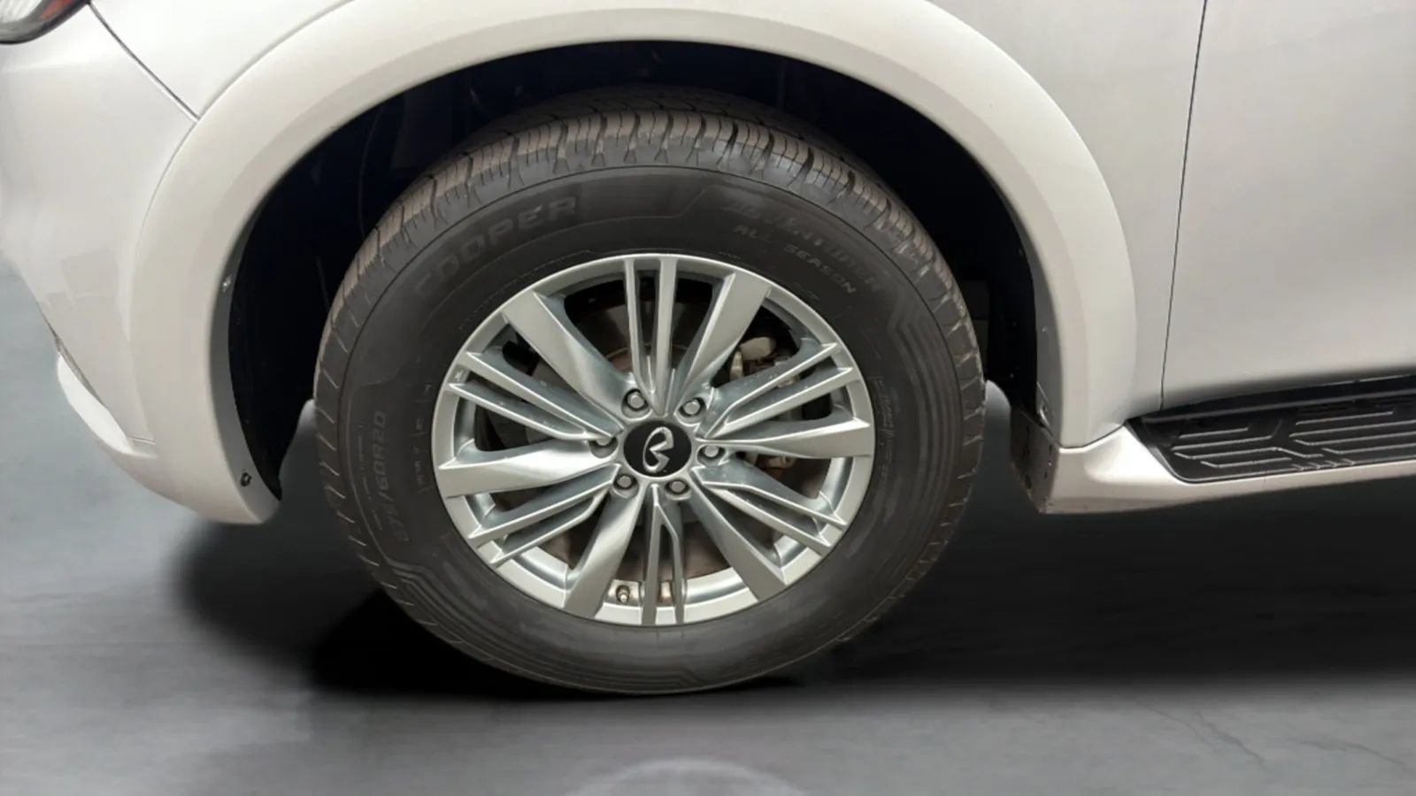 Used 2021 INFINITI QX80 Luxe RWD image 27