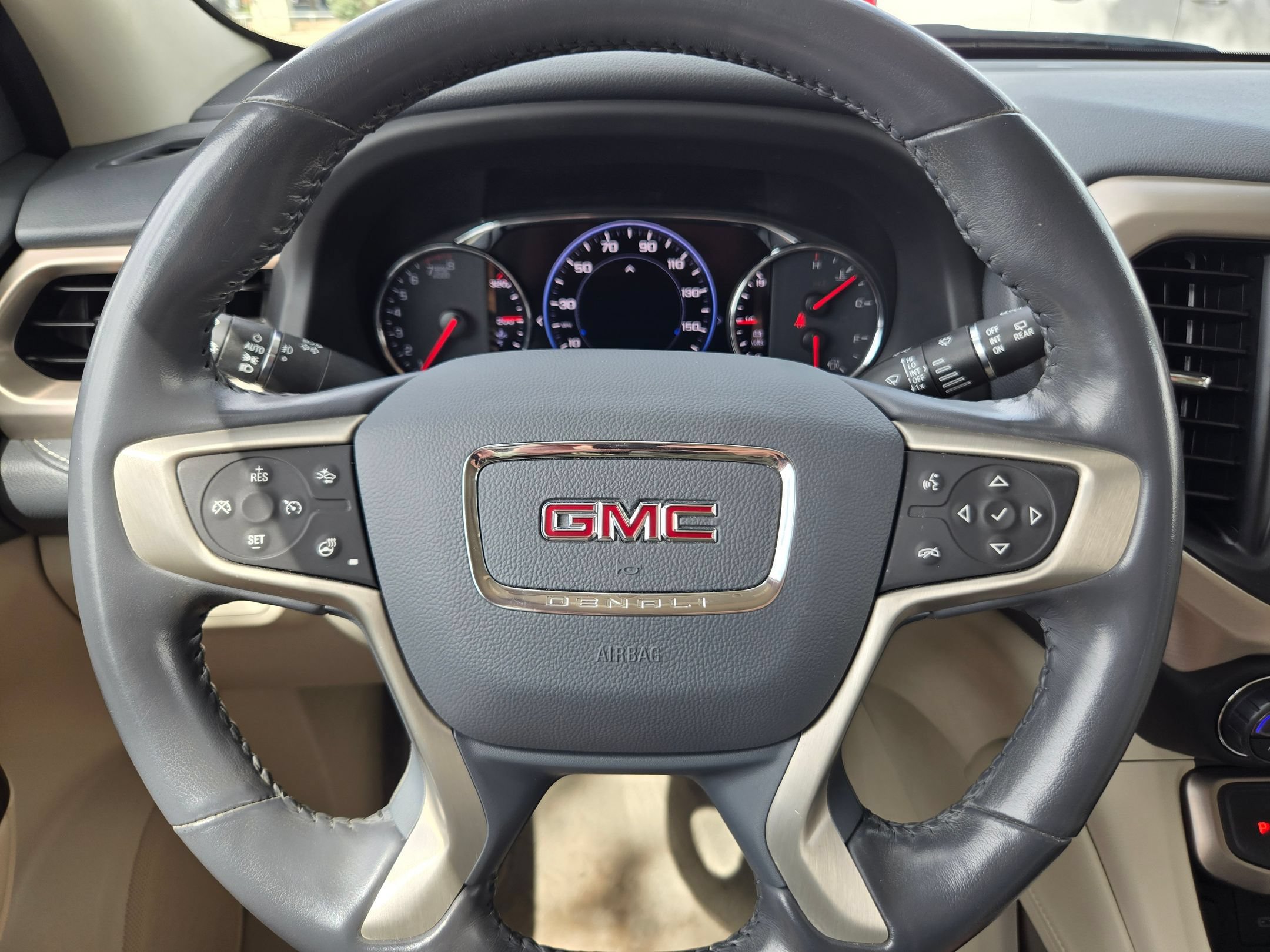 Certified 2020 GMC Acadia Denali w/ Trailering Package AWD/4WD image 11