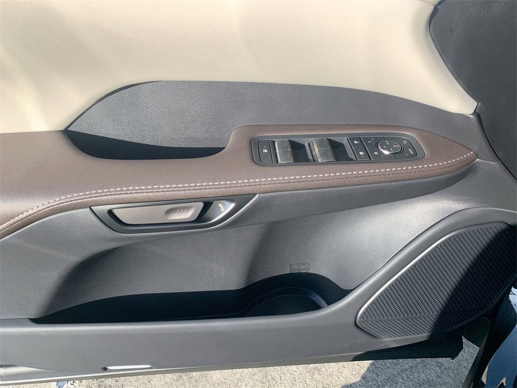 New 2025 Lexus RX 450h AWD w/ Luxury Package image 11