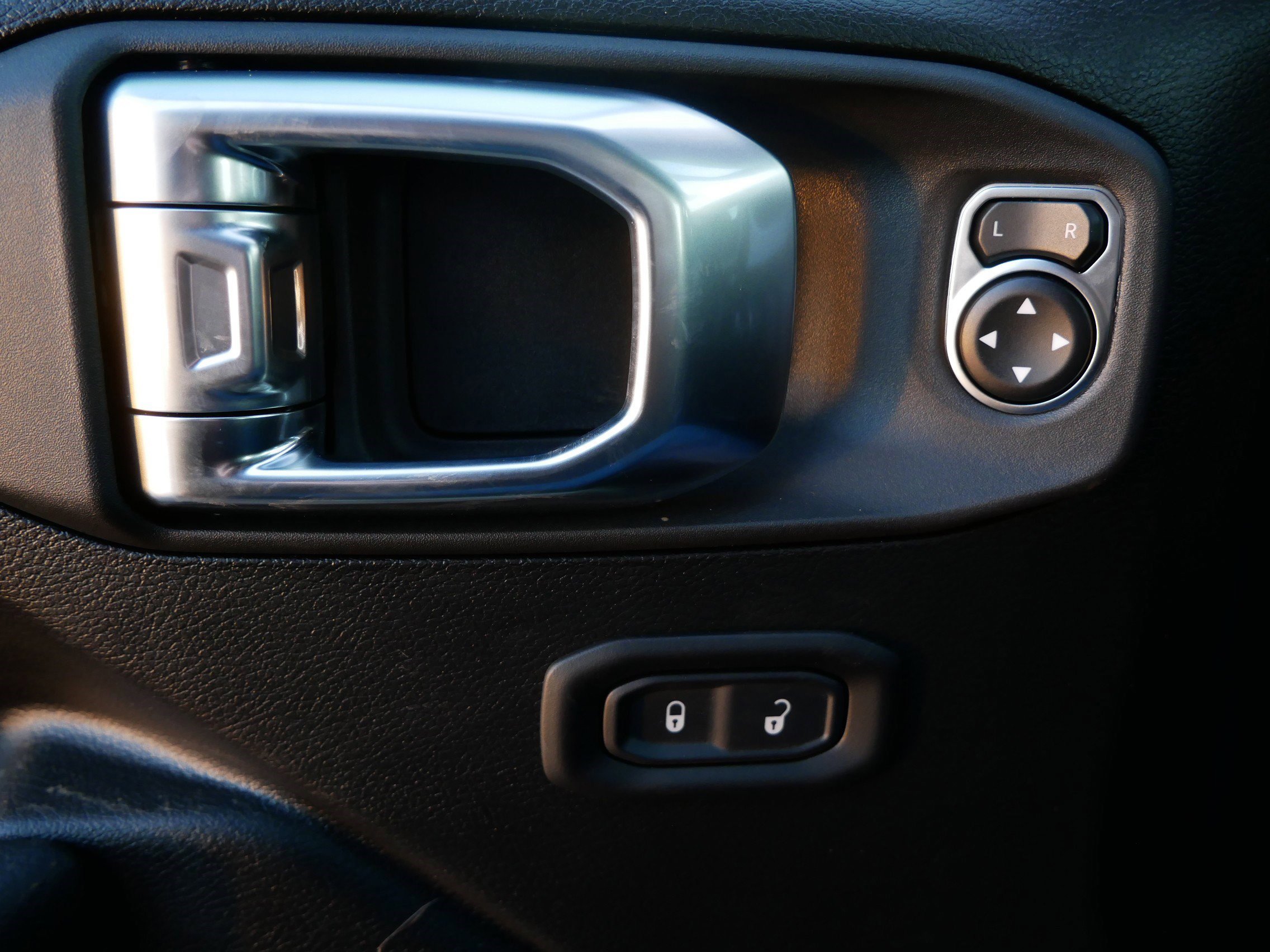 New 2026 Jeep Wrangler Sport S image 13
