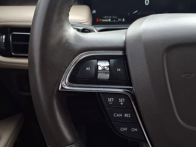 Certified 2023 Lincoln Nautilus Reserve image 10