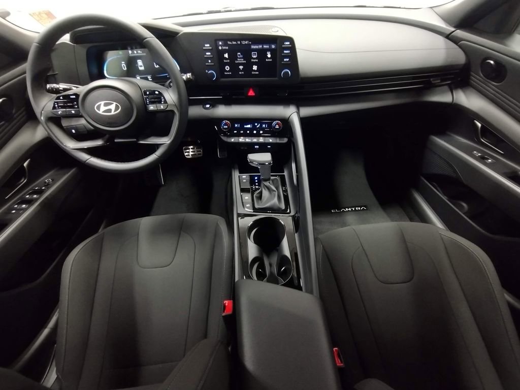 New 2026 Hyundai Elantra SEL Sport image 34