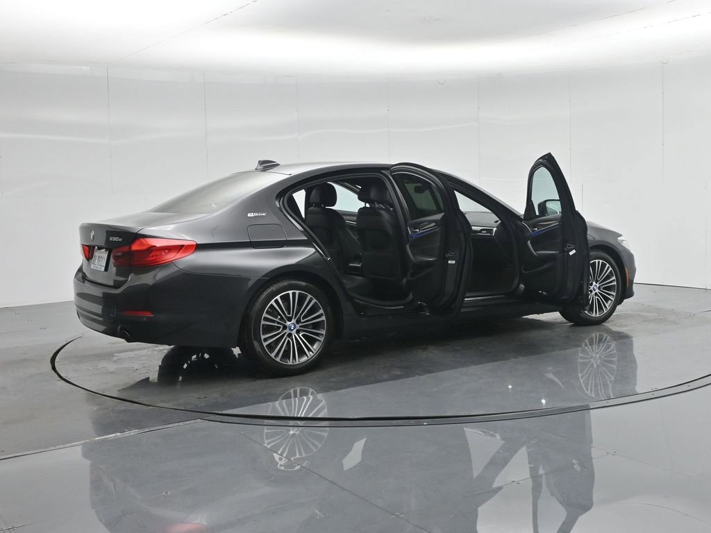 Used 2019 BMW 530e 530e iPerformance w/ Convenience Package image 6