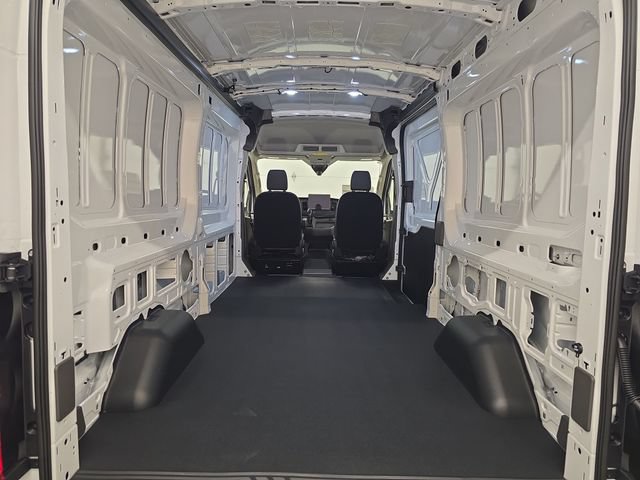 New 2026 Ford Transit 250 148 Medium Roof Extended AWD image 17