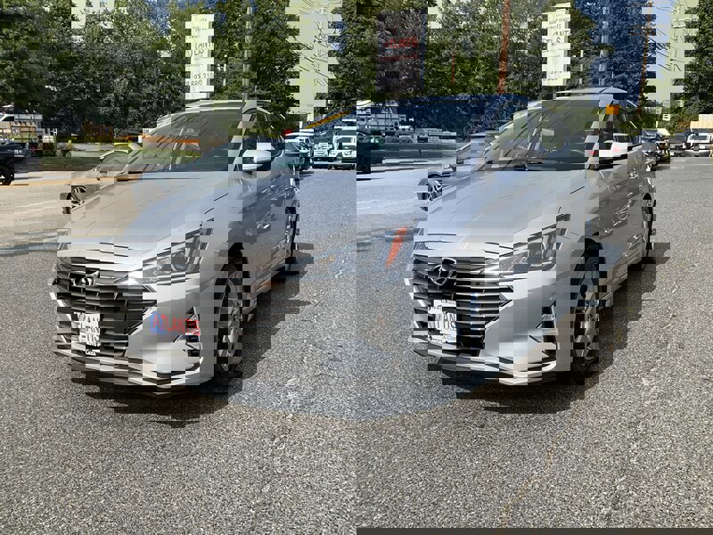 Used 2019 Hyundai Elantra SEL image 1