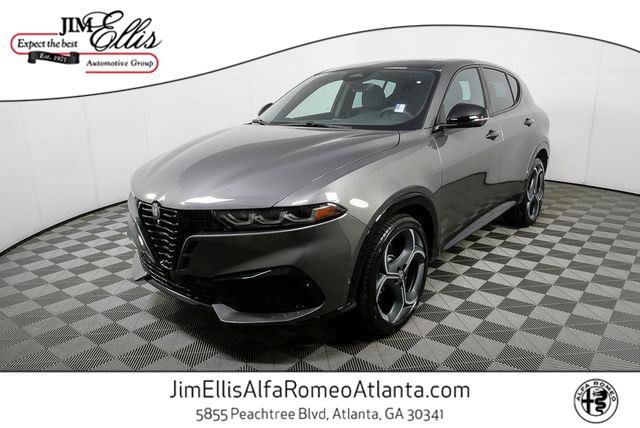 New 2026 Alfa Romeo Tonale w/ Black Premium Package