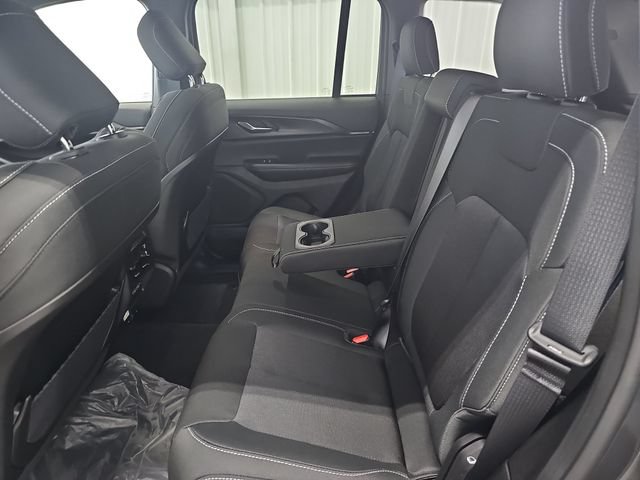 New 2026 Jeep Grand Cherokee Laredo X AWD/4WD image 23