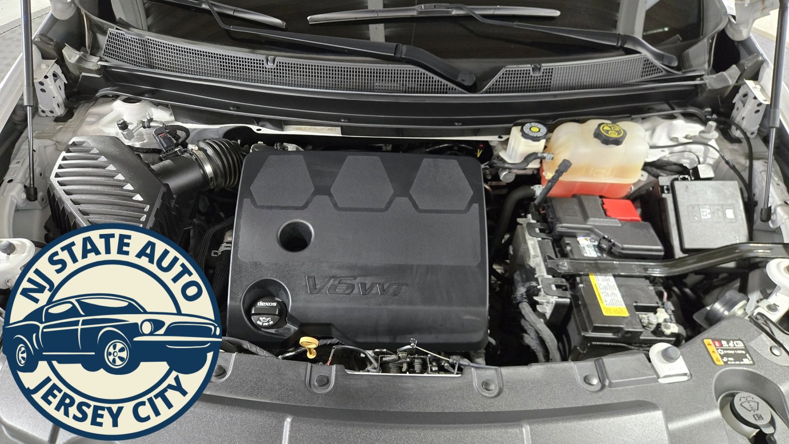 Used 2021 Chevrolet Traverse Premier image 40