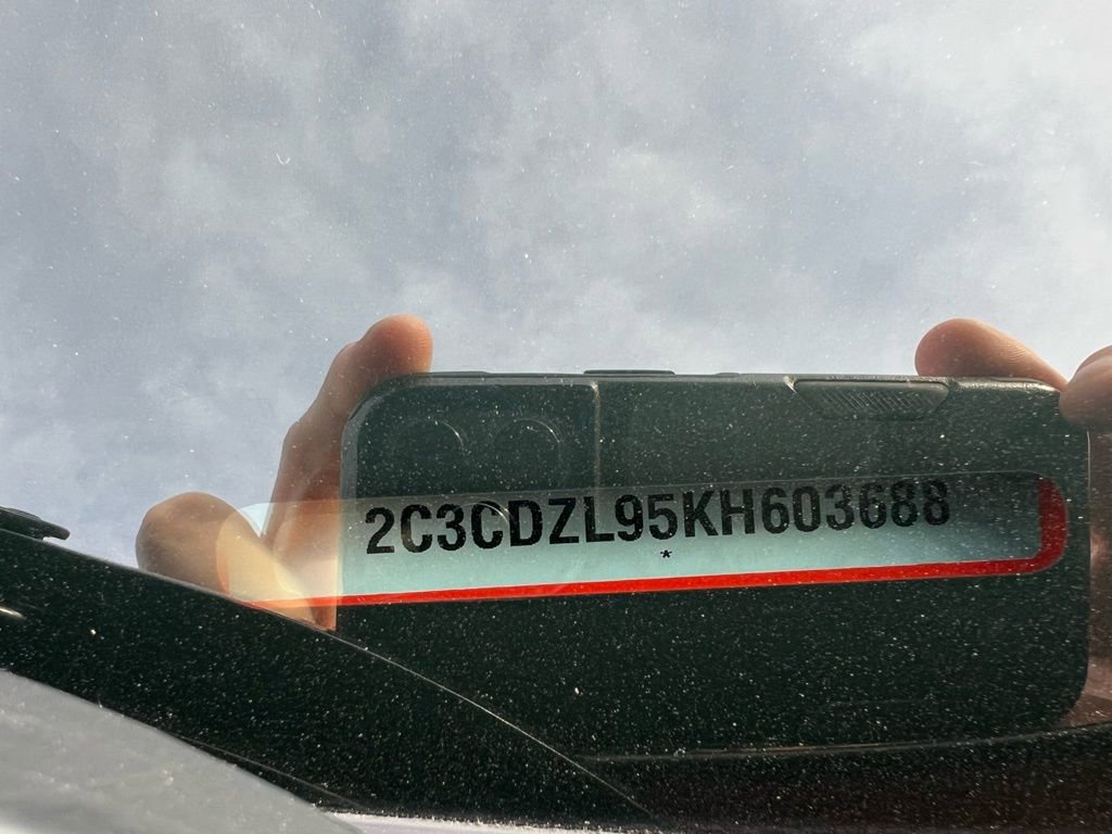 Used 2019 Dodge Challenger SRT Hellcat Redeye image 23