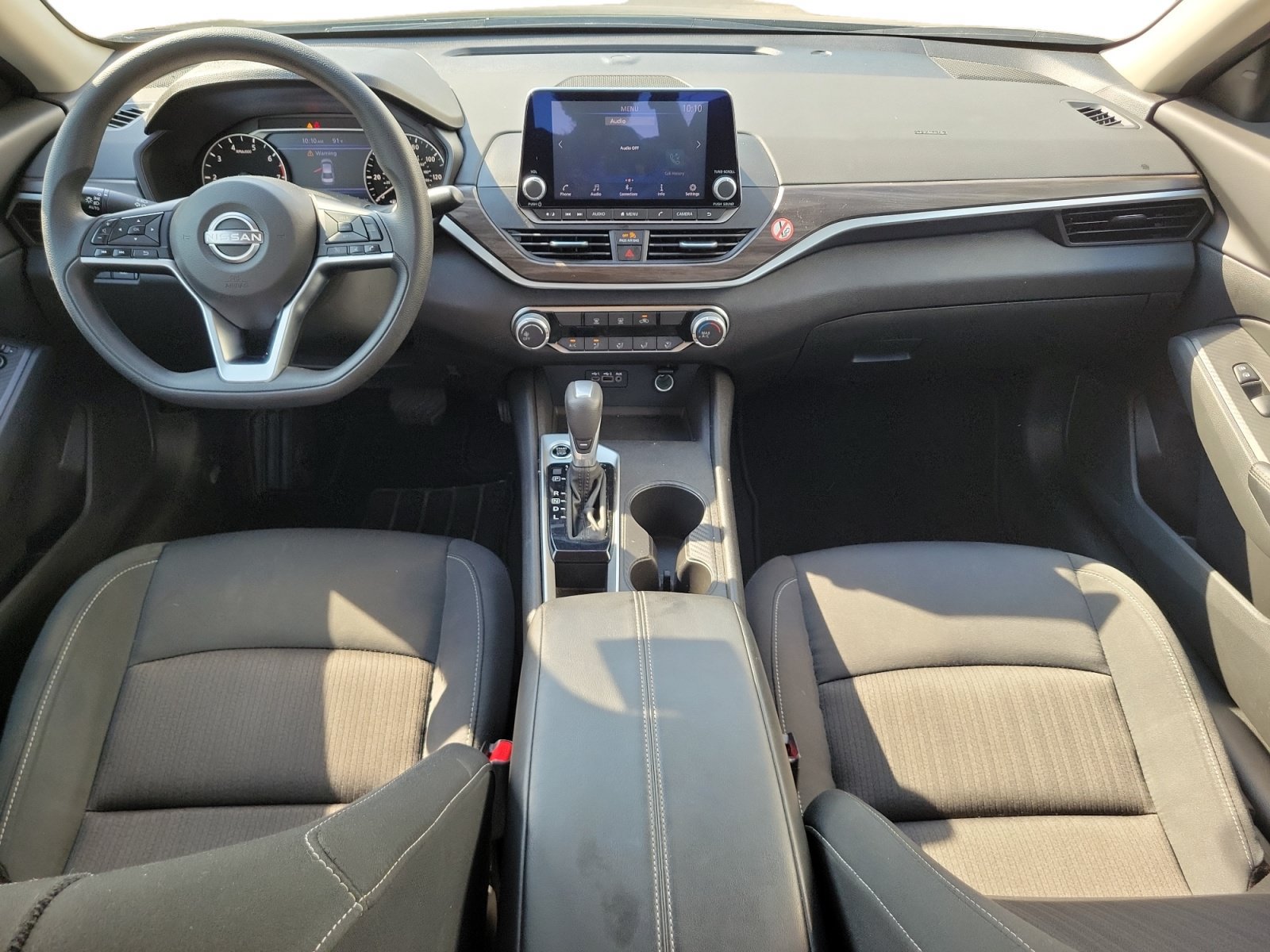 Used 2025 Nissan Altima 2.5 SV FWD image 11