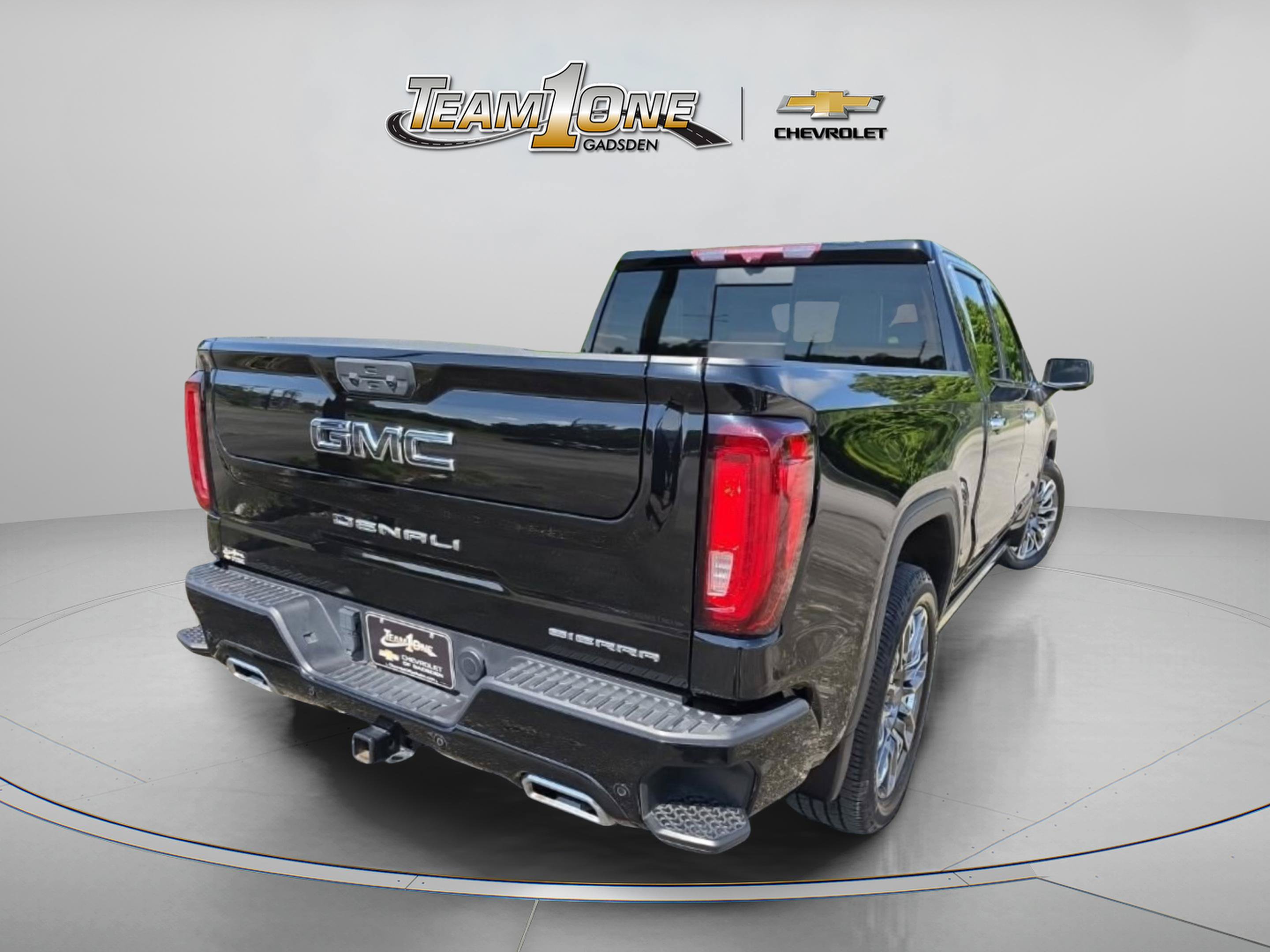 Used 2024 GMC Sierra 1500 Denali Ultimate AWD/4WD image 8