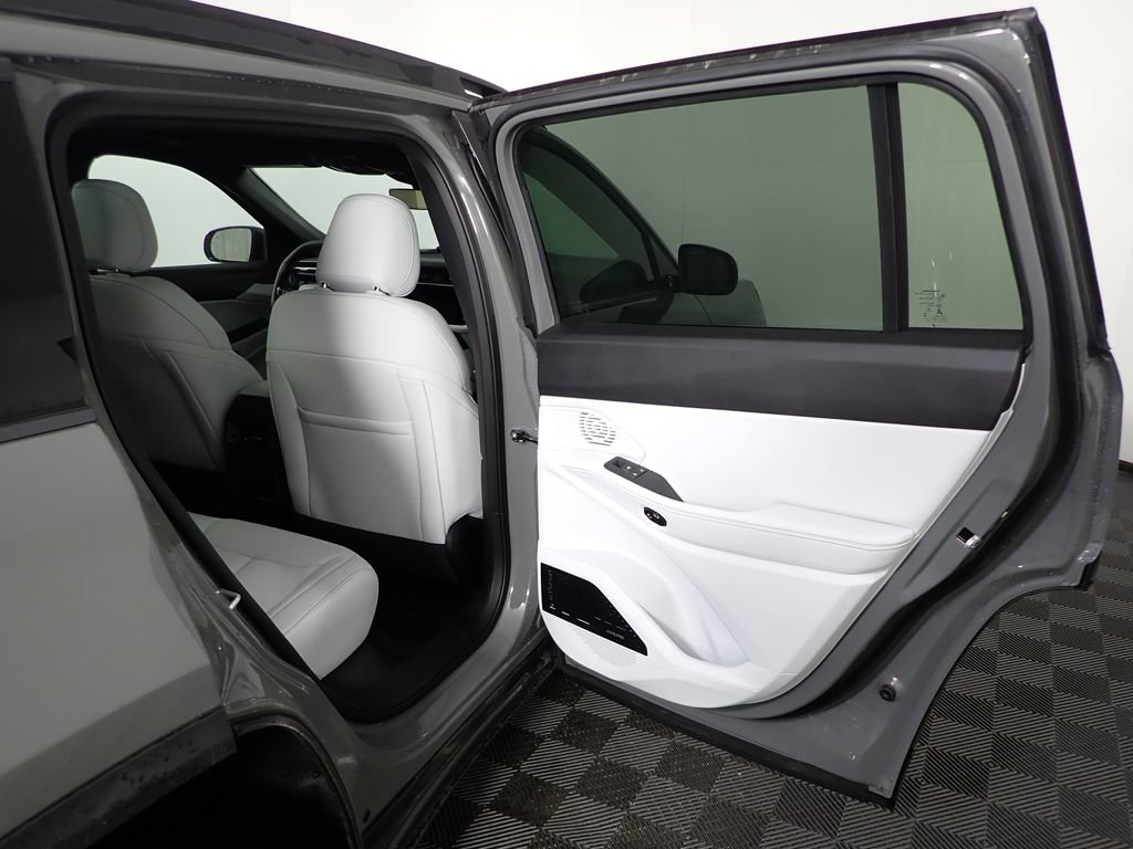 New 2026 Jeep Cherokee Limited image 43