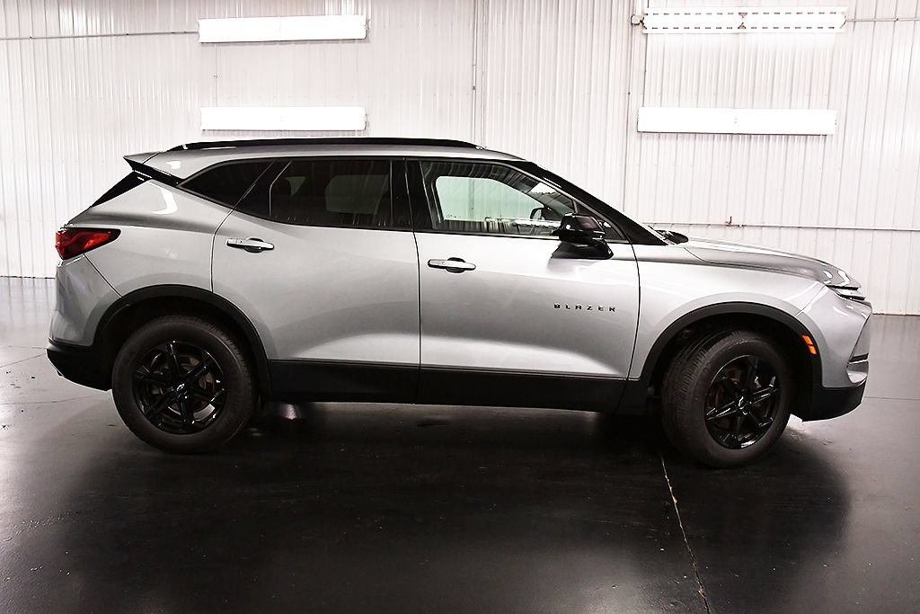 Used 2023 Chevrolet Blazer LT w/ Convenience Package AWD/4WD image 8