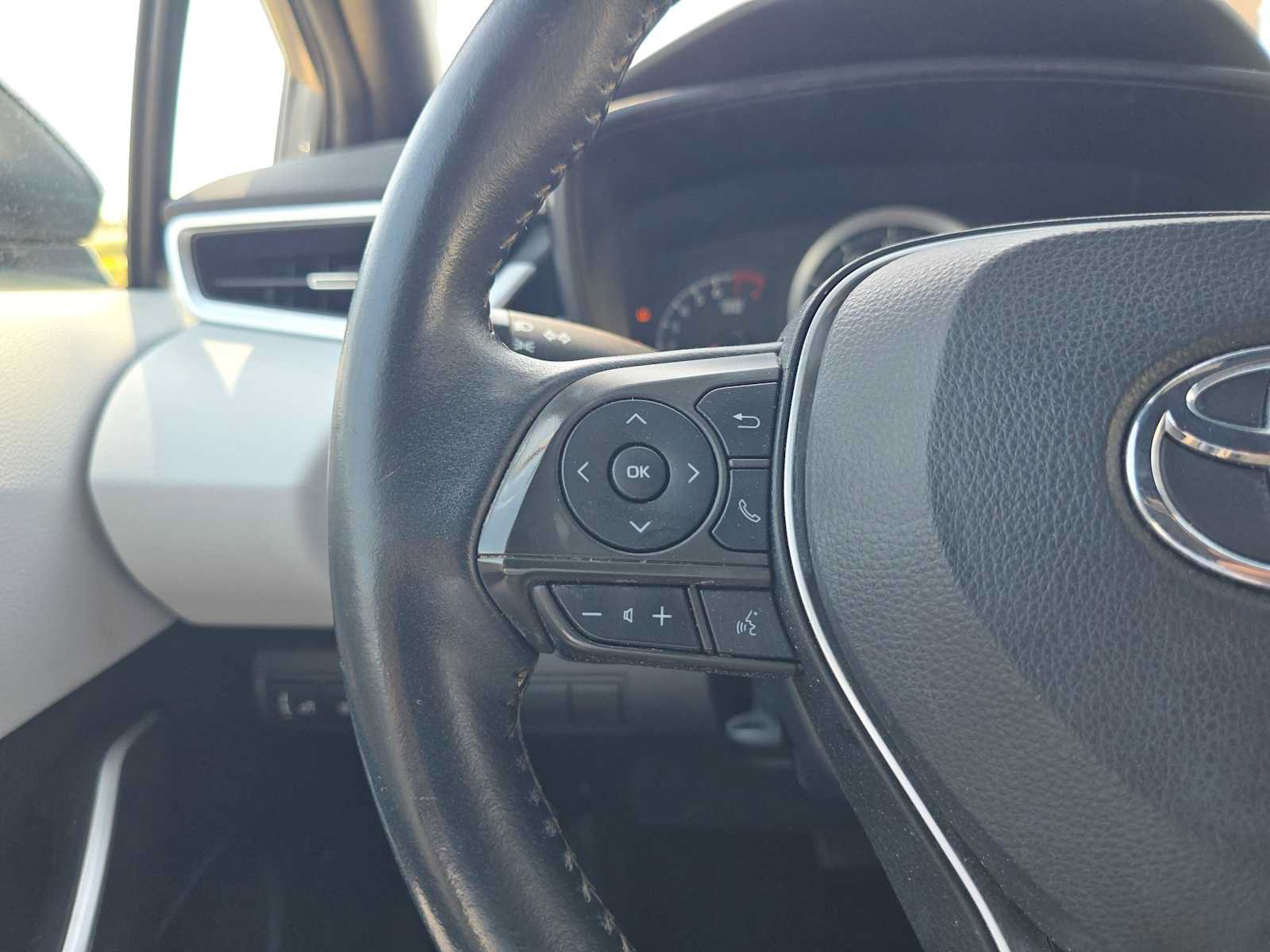 Used 2022 Toyota Corolla SE w/ Carpet Mat Package (TMS) FWD image 29