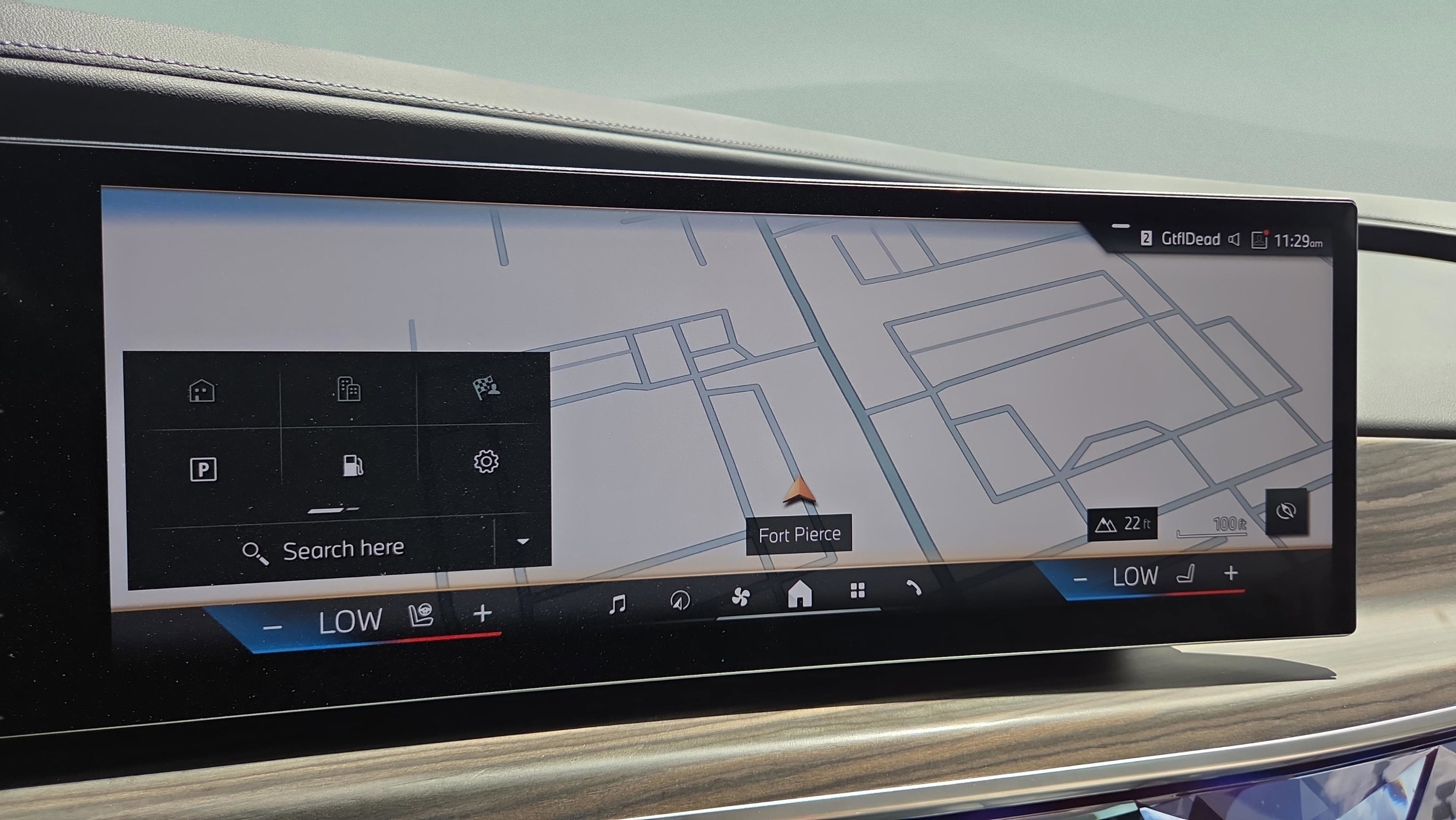 Certified 2024 BMW 740i RWD image 27