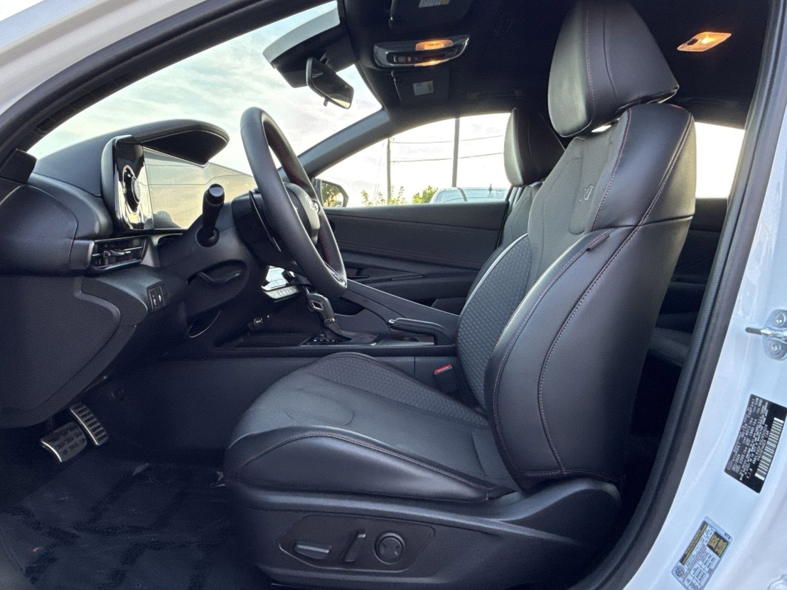 Used 2025 Hyundai Elantra N Line image 13