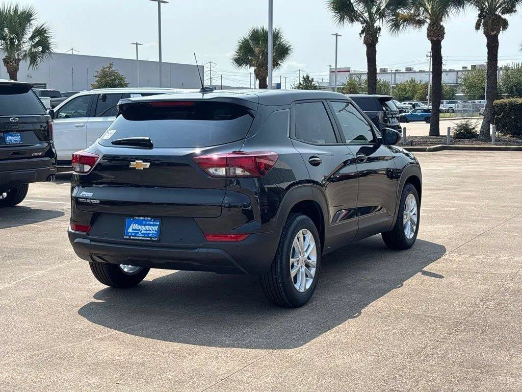 New 2026 Chevrolet TrailBlazer LS w/ LS Convenience Package FWD image 9