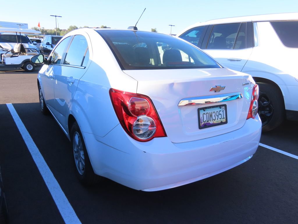 Used 2016 Chevrolet Sonic LT image 3