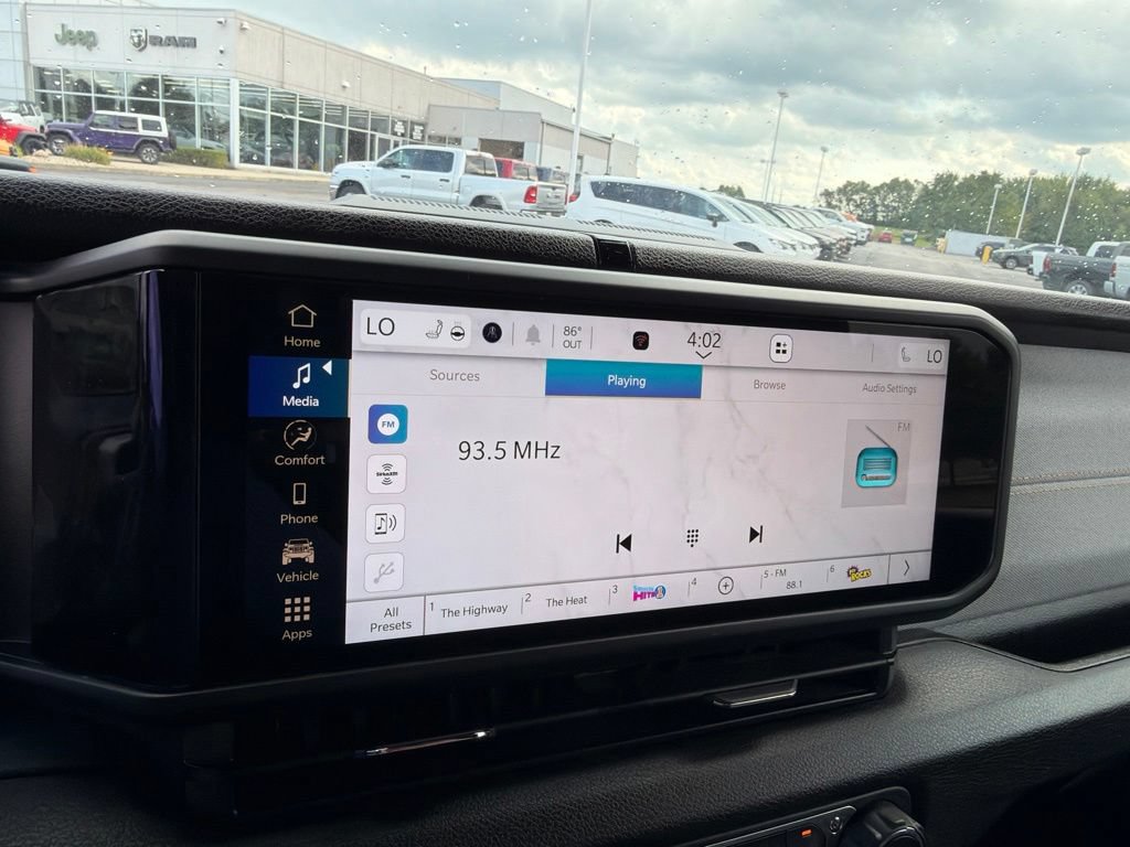 Used 2025 Jeep Wrangler Unlimited Sport AWD/4WD image 29