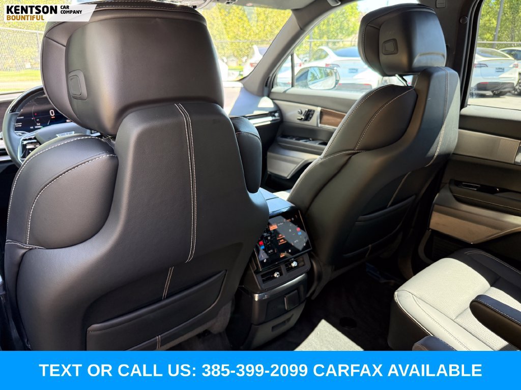 Used 2026 Cadillac Vistiq Sport w/ LPO, Floor Liner Package AWD/4WD image 32