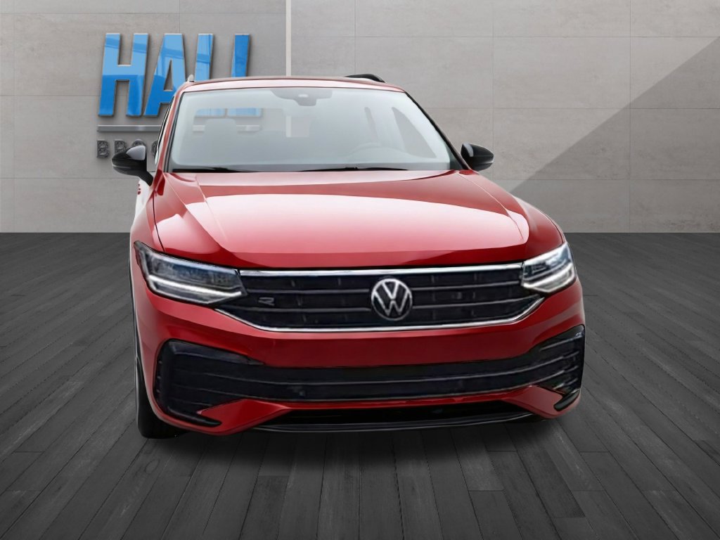 Certified 2024 Volkswagen Tiguan SE R-Line AWD/4WD image 9