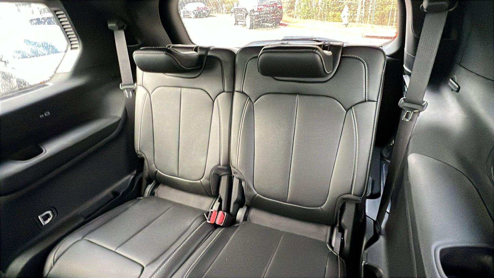 Used 2024 Jeep Grand Cherokee L Limited w/ Luxury Tech Group II image 26