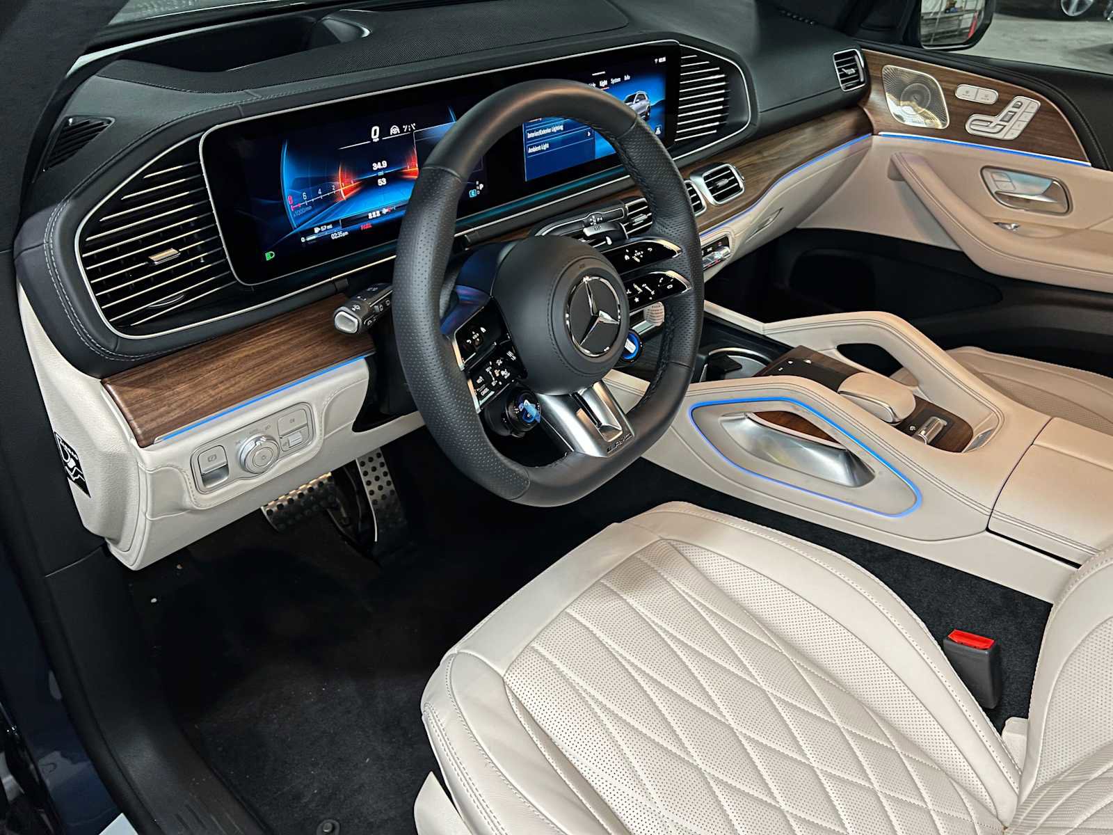 New 2026 Mercedes-Benz GLE 63 AMG S image 27
