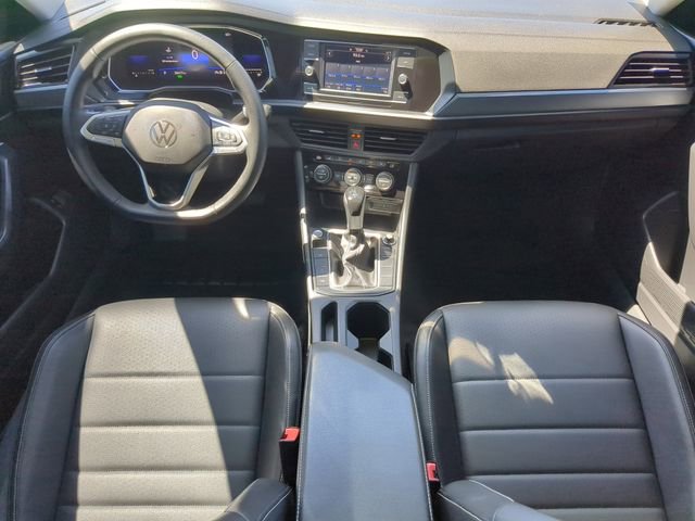 Used 2022 Volkswagen Jetta SE image 15
