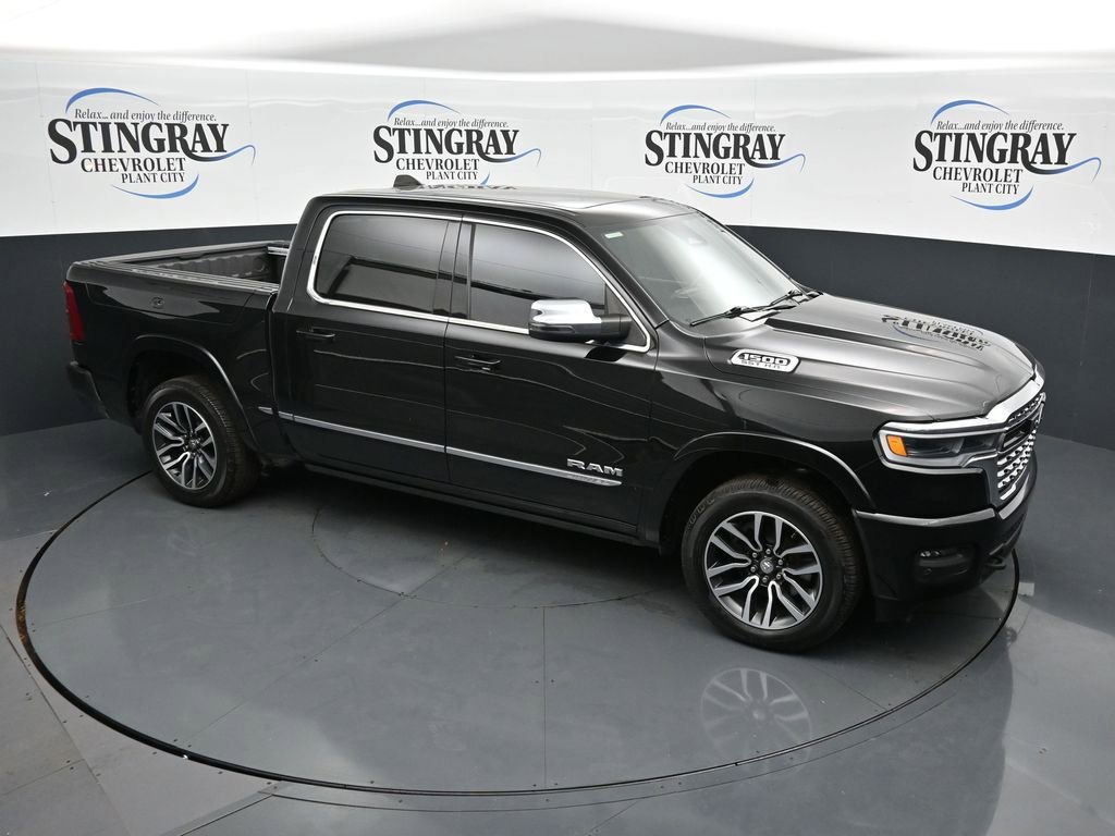 Used 2025 RAM 1500 Limited w/ Body Color Bumper Group image 9