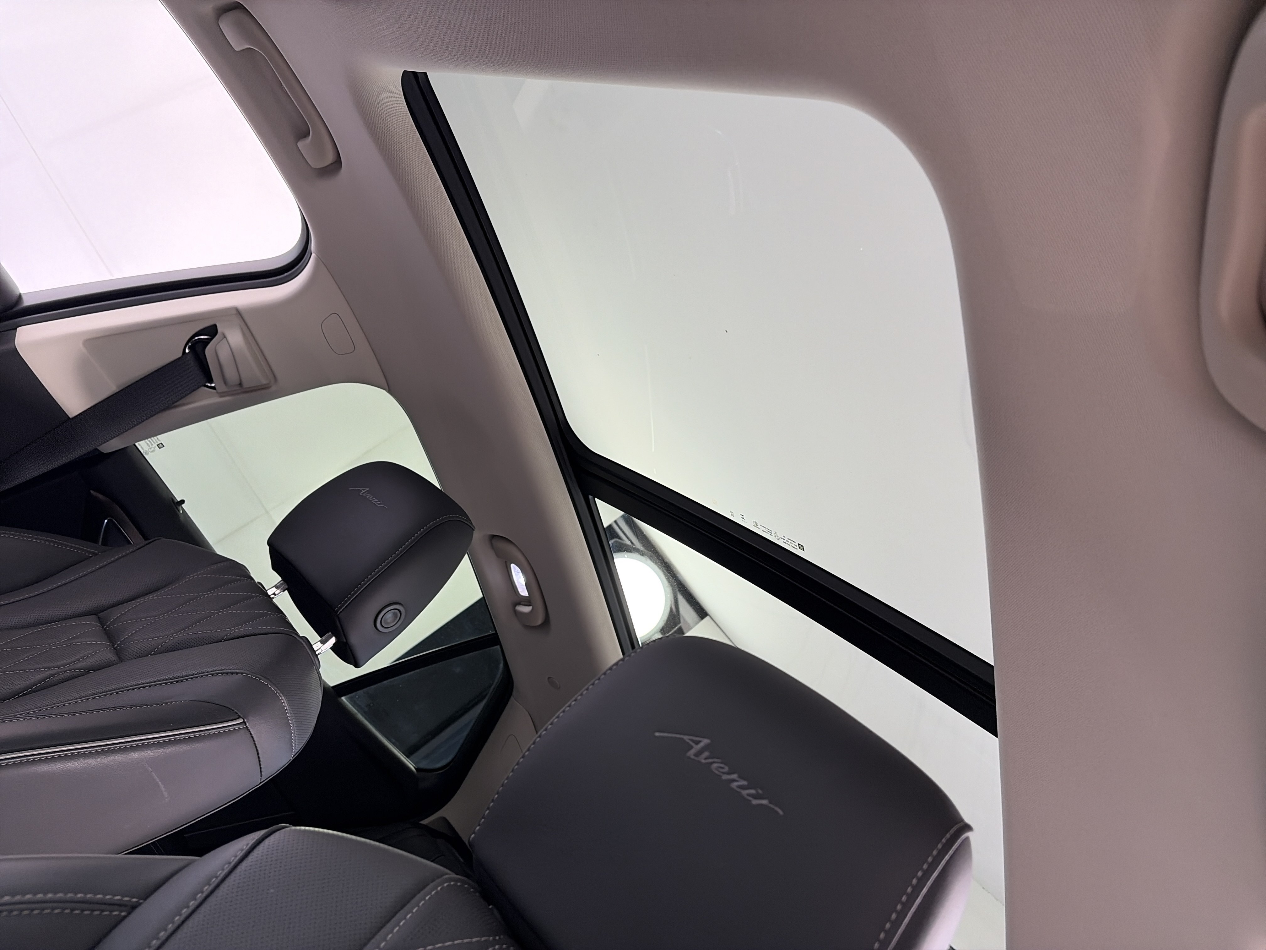 Certified 2023 Buick Envision Avenir AWD/4WD image 18