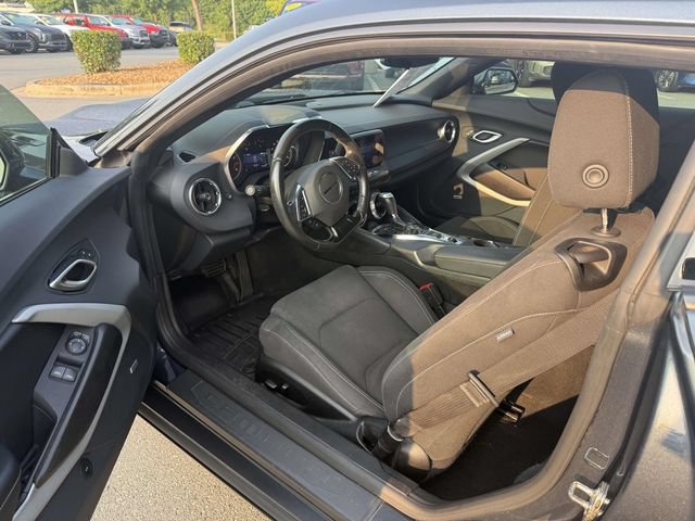 Used 2023 Chevrolet Camaro LT w/ Technology Package RWD image 3