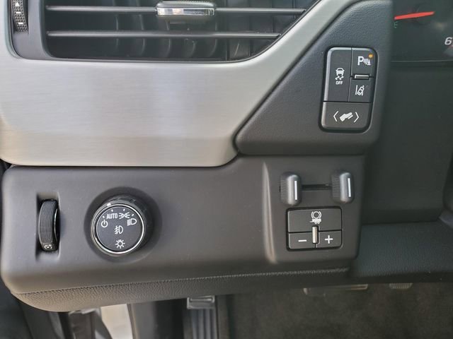 Used 2015 GMC Yukon SLT w/ HD Trailering Package image 21