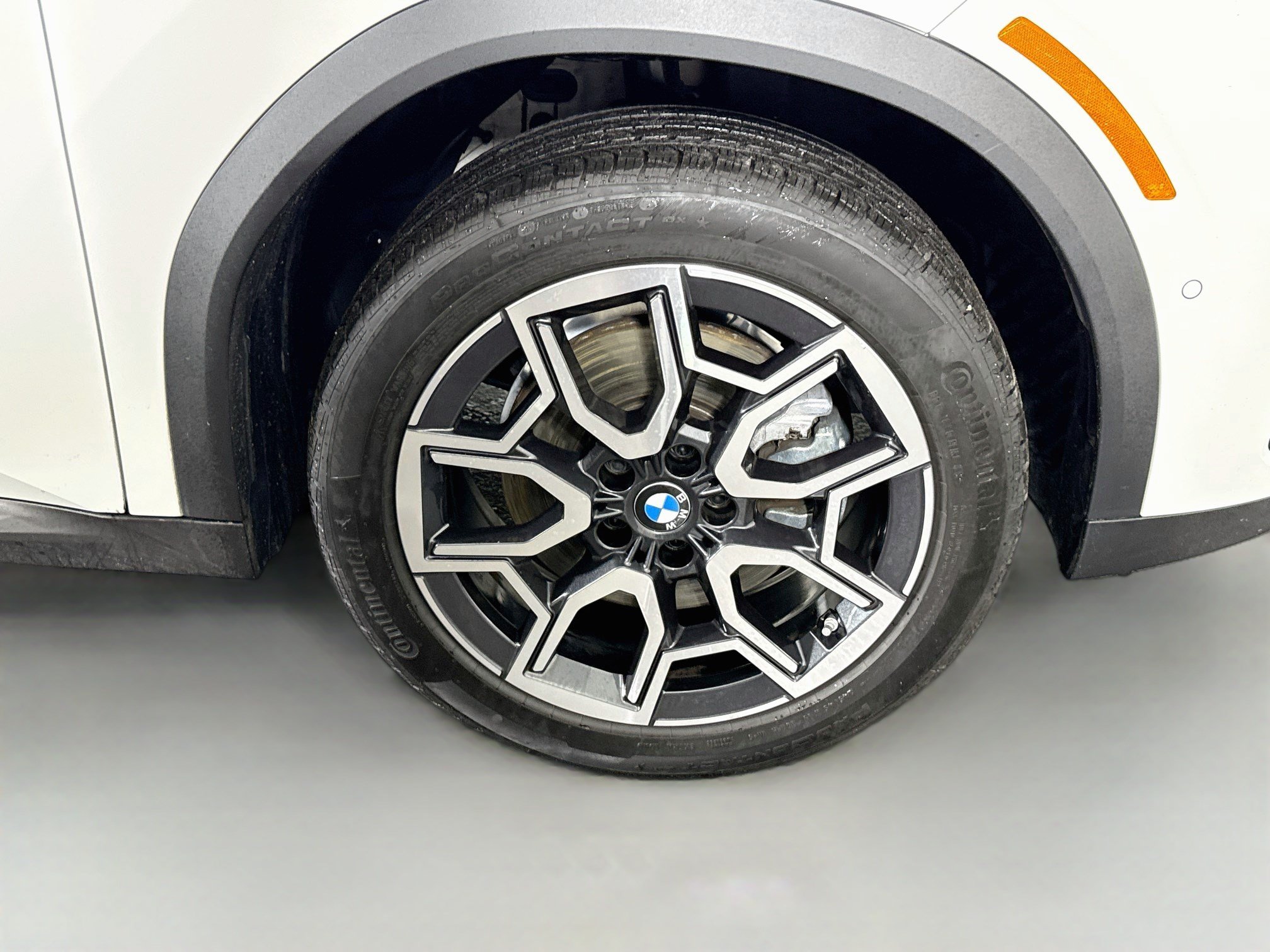 Used 2026 BMW X2 xDrive28i AWD/4WD image 32