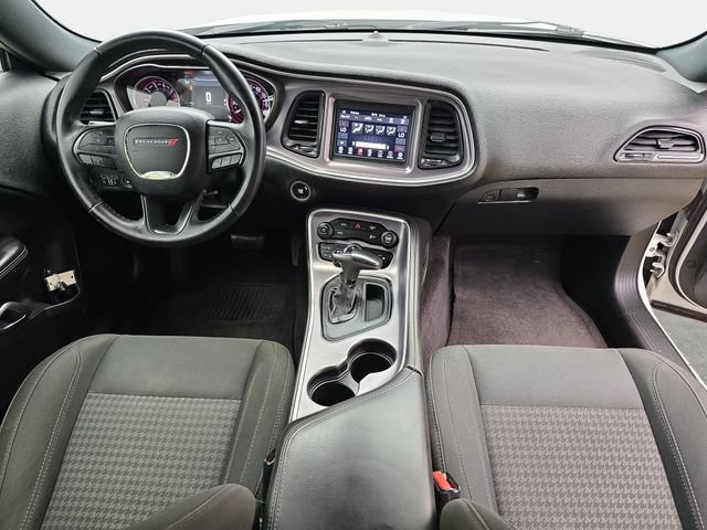 Used 2019 Dodge Challenger SXT RWD image 13