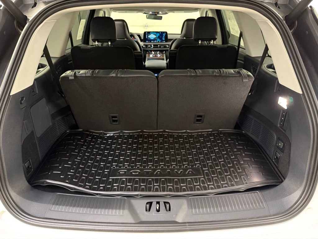 New 2026 Lincoln Aviator Reserve AWD/4WD image 37