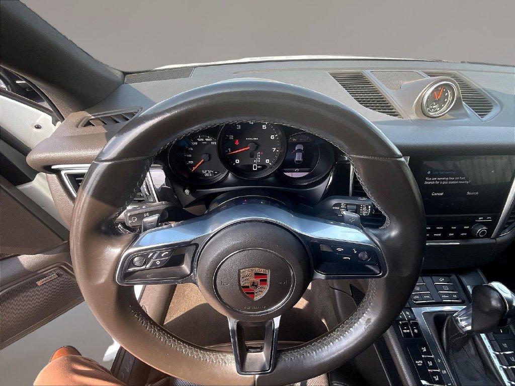 Used 2018 Porsche Macan AWD/4WD image 8