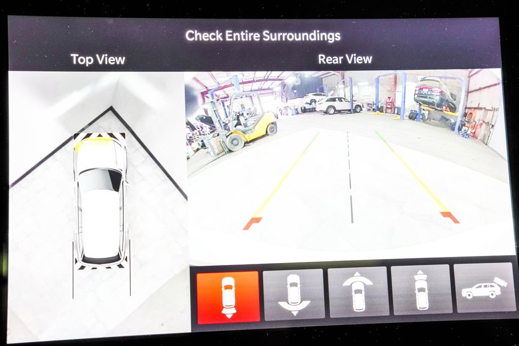 Used 2023 Jeep Grand Cherokee L Summit w/ Advanced Protech Group IV image 36