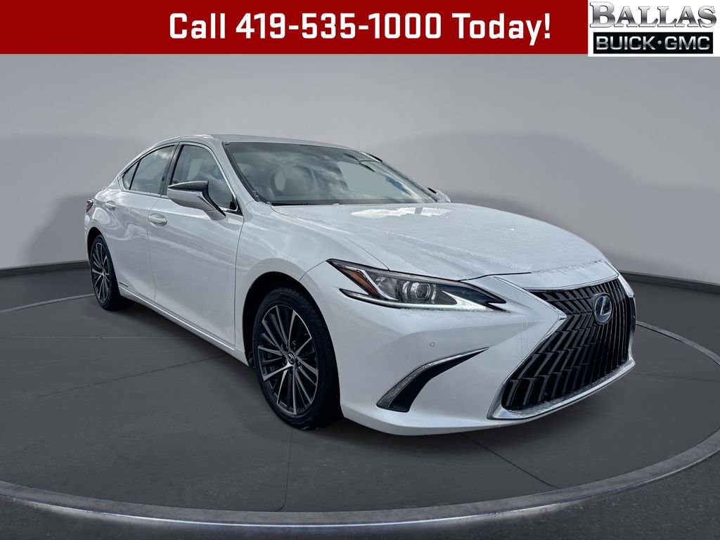 Used 2022 Lexus ES 300h w/ Premium Package image 1