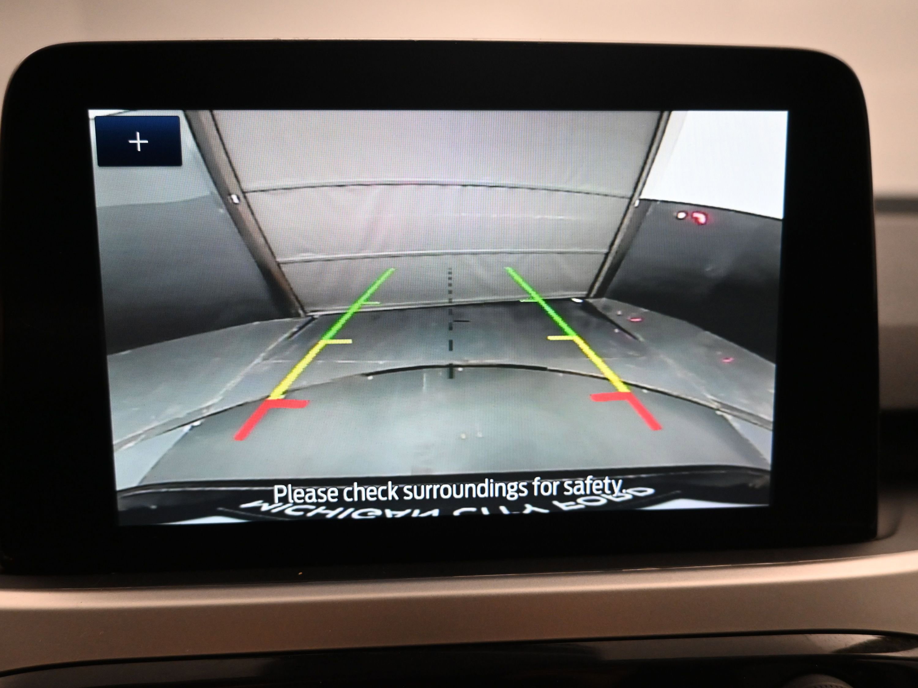 Used 2020 Ford Escape SE image 16