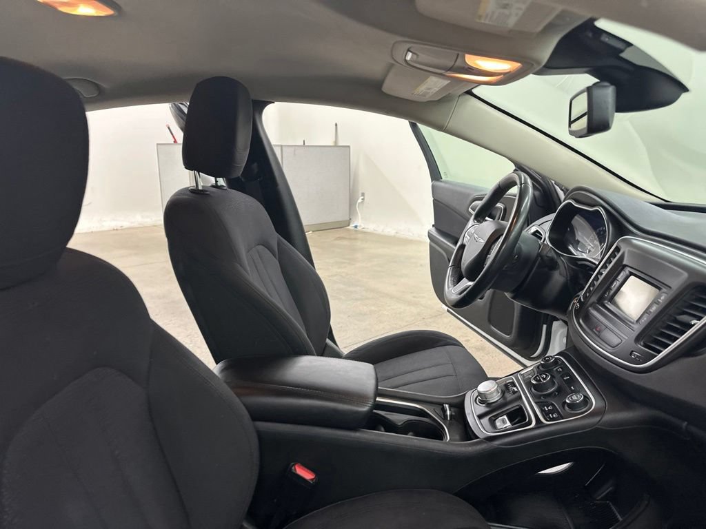 Used 2015 Chrysler 200 Limited w/ Convenience Group FWD image 22