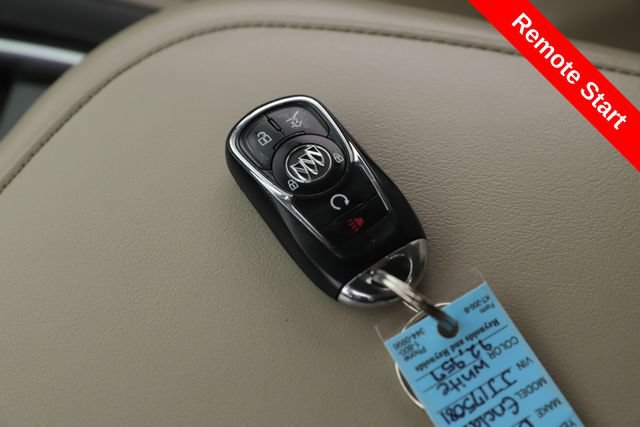 Used 2018 Buick Enclave Essence FWD image 3
