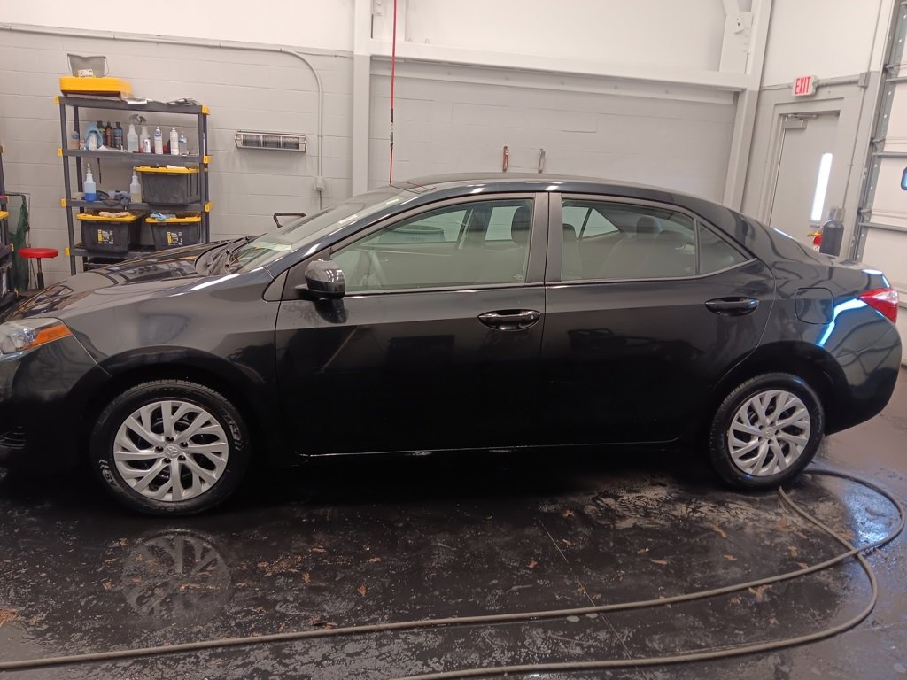 Used 2017 Toyota Corolla L image 8