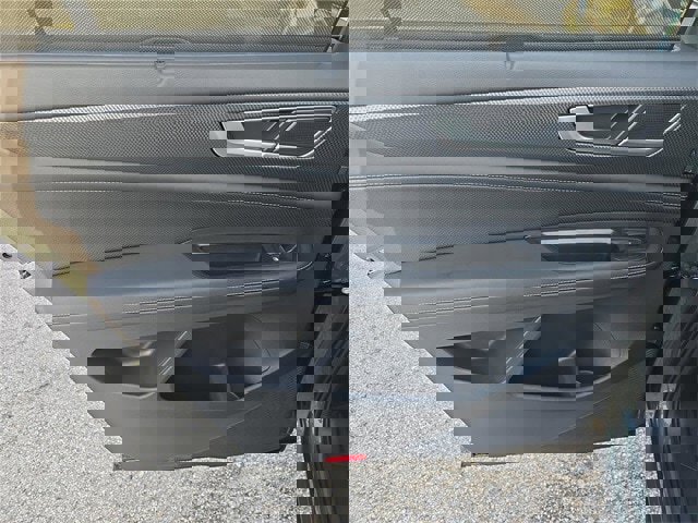 New 2026 Volkswagen Atlas Cross Sport SEL R-Line image 10