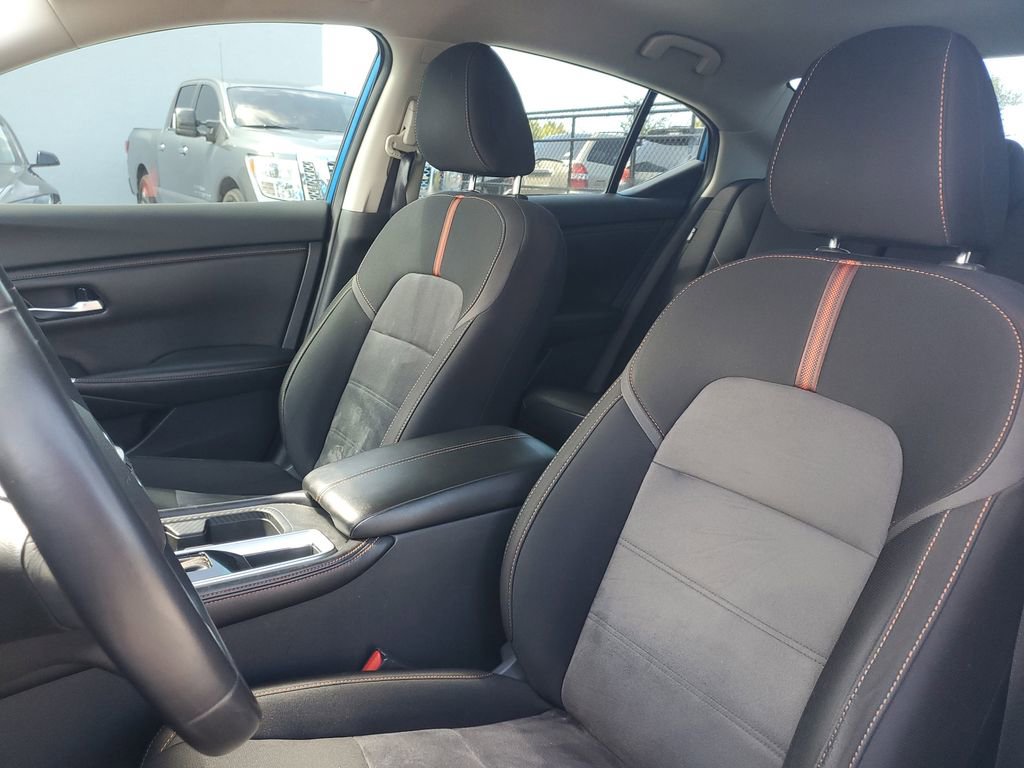 Certified 2021 Nissan Sentra SR FWD image 22