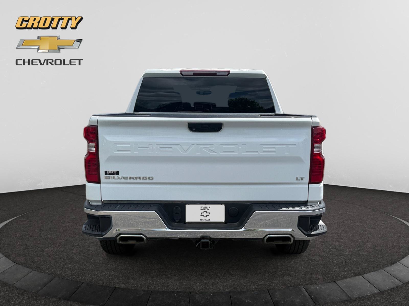 Used 2022 Chevrolet Silverado 1500 LT AWD/4WD image 4